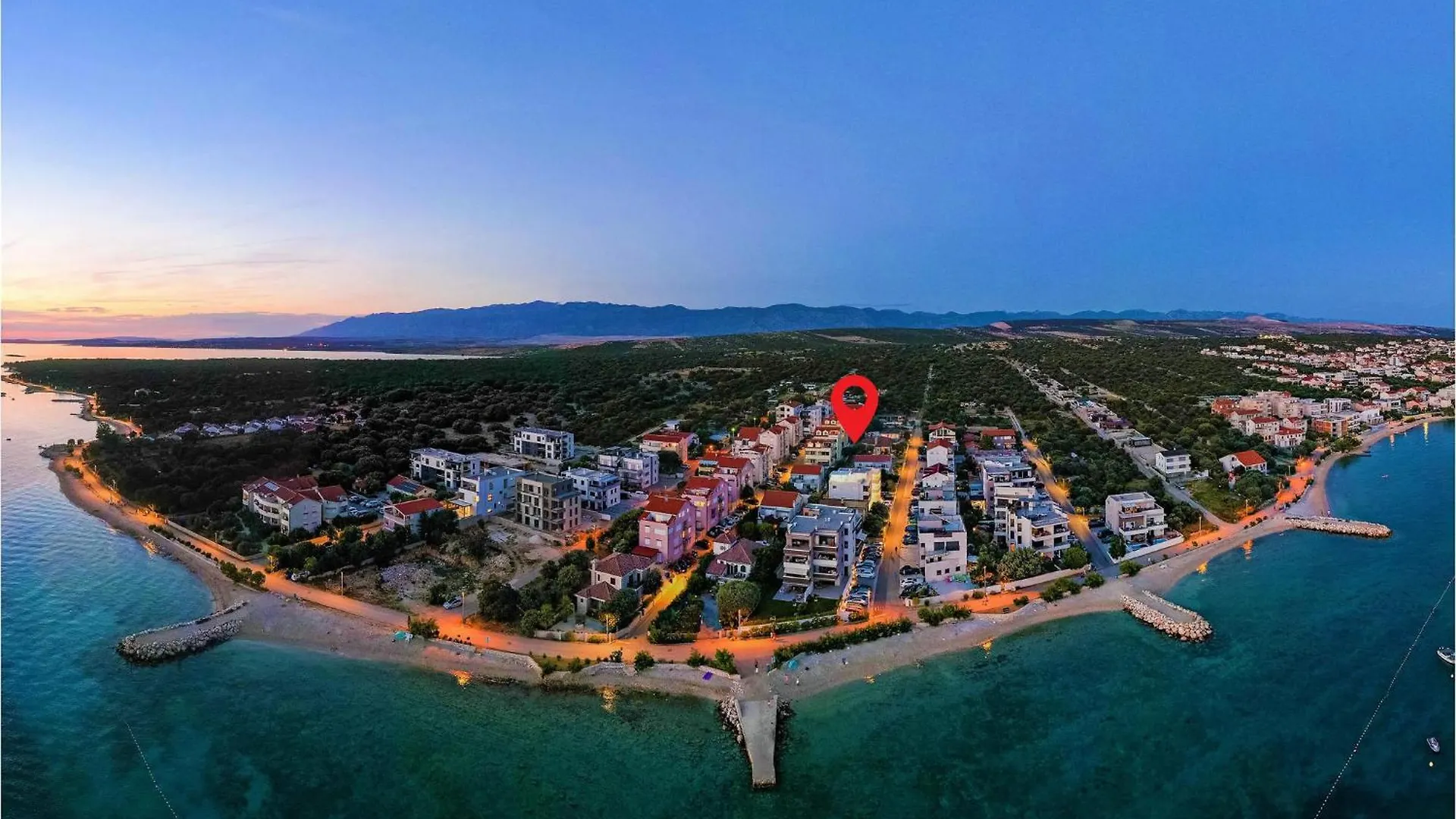 3 Bedroom Gorgeous Apartment In Mandre Croatia